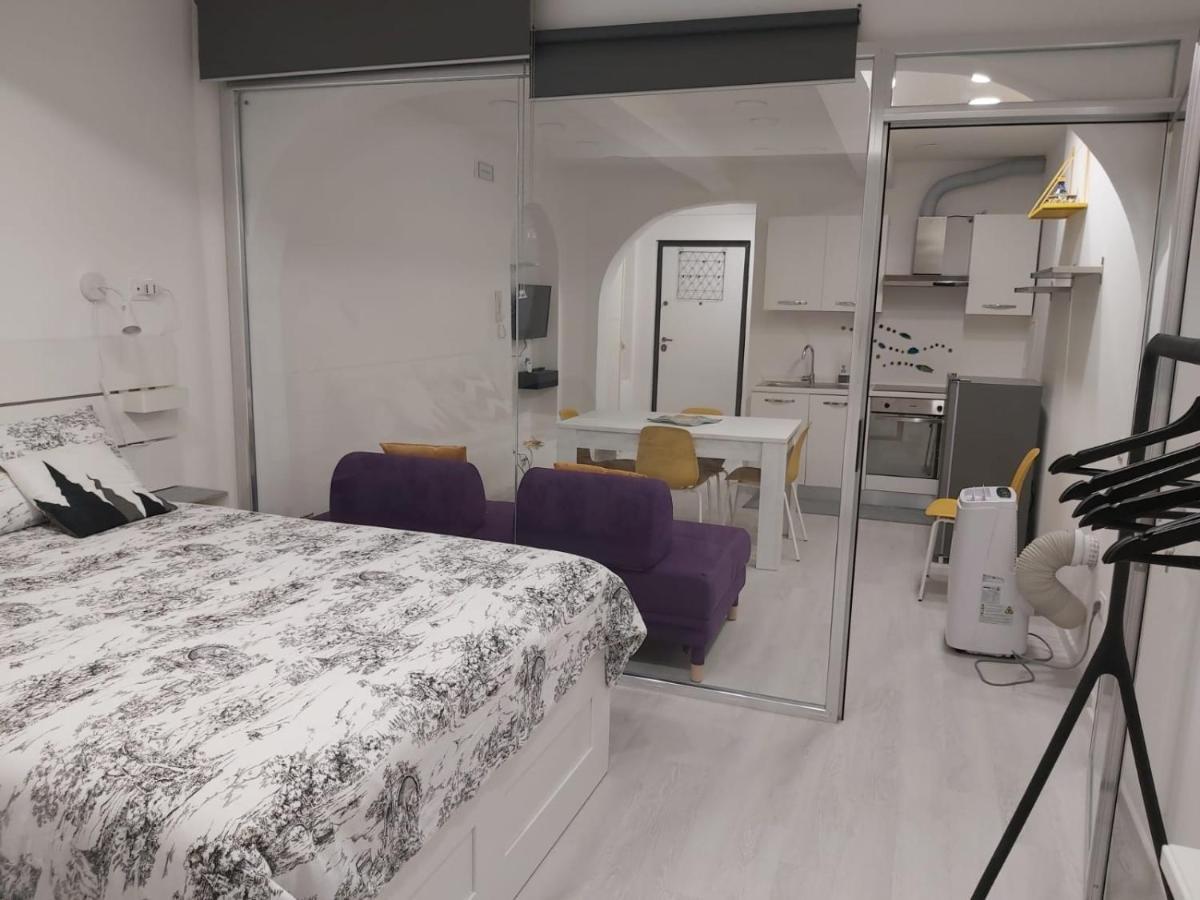 Holiday House Fieravecchia Salerno Buitenkant foto